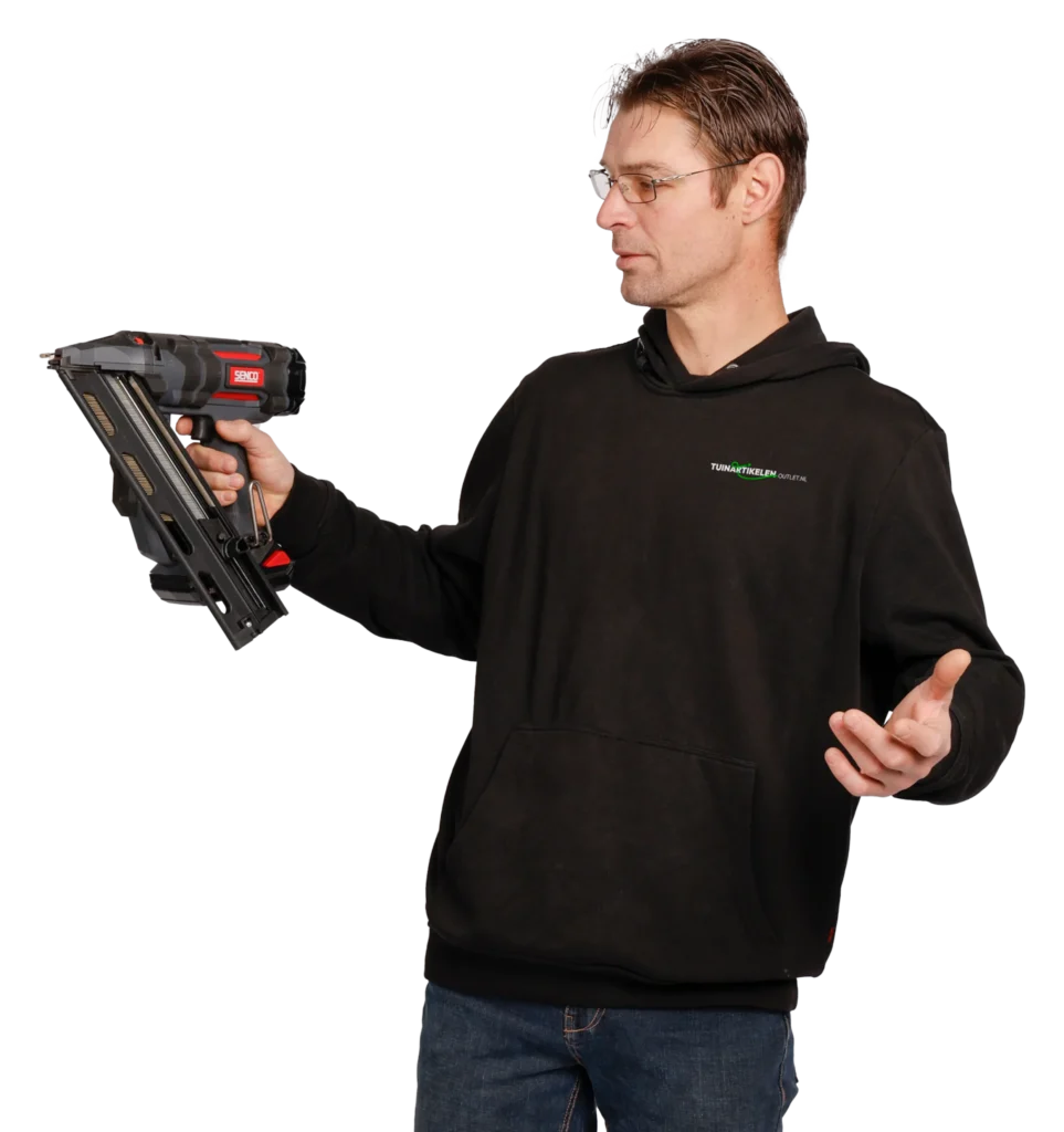 Barry met handen omhoog